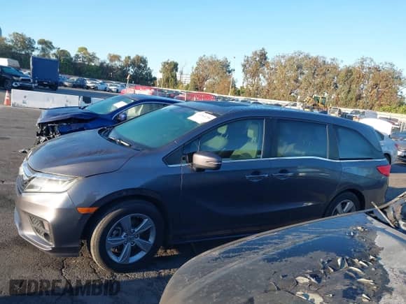 2019 Honda Odyssey EX-L с VIN 5FNRL6H75KB128015, выставлен на аукционе IAAI как лот 43161750 с пробегом Не указан миль и . История ставок и продаж доступна на DreamBid. Изображение 14.