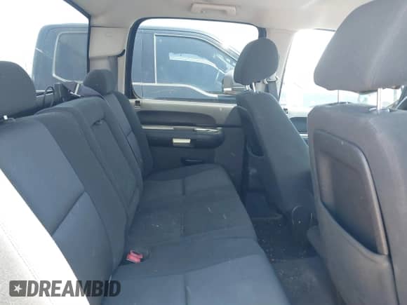 2012 Chevrolet Silverado 1500 LS z VIN 3GCPCREA1CG173747, wystawiony jako IAAI lot #38735637 z przebiegiem 162 027 mil mil oraz . Historia ofert i sprzedaży dostępna na DreamBid. Obrazek 8.
