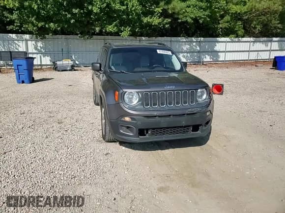 2017 Jeep Renegade Latitude с VIN ZACCJABB0HPF06125, выставлен на аукционе Copart как лот 81496605 с пробегом 101 935 миль миль и Списание • Salvage title. История ставок и продаж доступна на DreamBid. Изображение 13.
