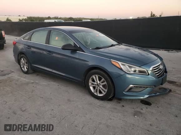 2015 Hyundai Sonata SE with VIN 5NPE24AF8FH250995, listed as a Copart auction lot 86618225 with 92,138 mi miles and Salvage title. Bid and sale history available at DreamBid. Image 4.