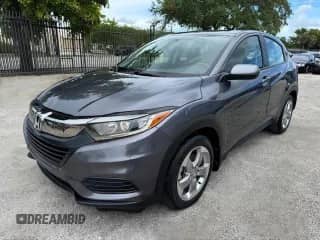 2022 Honda HR-V LX с VIN 3CZRU5H30NM724759, выставлен на аукционе Copart как лот 70289175 с пробегом 22 745 миль миль и На запчасти • Non repairable. История ставок и продаж доступна на DreamBid. Изображение 1.