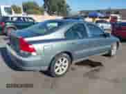 2001 Volvo S60 с VIN YV1RS61R312033527, выставлен на аукционе IAAI как лот 43518166 с пробегом 206 283 миль миль и . История ставок и продаж доступна на DreamBid. Изображение 4.