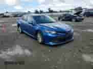 2020 Toyota Camry LE z VIN 4T1C11AK2LU306688, wystawiony jako Copart lot #82510505 z przebiegiem 104 108 mil mil oraz Szkoda całkowita • Salvage title. Historia ofert i sprzedaży dostępna na DreamBid. Obrazek 13.