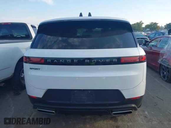 2024 Land Rover Range Rover Sport SE с VIN SAL1P9EU5RA409479, выставлен на аукционе IAAI как лот 43225574 с пробегом 16 382 миль миль и . История ставок и продаж доступна на DreamBid. Изображение 16.