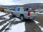 2007 Chevrolet Avalanche 3LT z VIN 3GNEC120X7G288249, wystawiony jako IAAI lot #41372185 z przebiegiem 254 319 mil mil oraz . Historia ofert i sprzedaży dostępna na DreamBid. Obrazek 3.