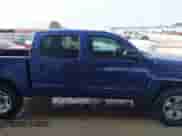 2007 Toyota Tacoma PreRunner z VIN 3TMJU62N57M041798, wystawiony jako IAAI lot #43423609 z przebiegiem 266 794 mil mil oraz . Historia ofert i sprzedaży dostępna na DreamBid. Obrazek 13.