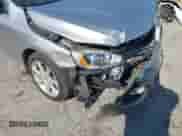 2016 Volvo S60 T5 Drive-E Premier z VIN YV126MFK3G2392066, wystawiony jako IAAI lot #42210232 z przebiegiem 80 097 mil mil oraz . Historia ofert i sprzedaży dostępna na DreamBid. Obrazek 17.