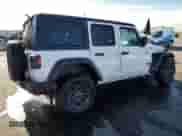 2025 Jeep Wrangler Sport S с VIN 1C4PJXDN0SW555394, выставлен на аукционе Copart как лот 68128005 с пробегом 5 204 миль миль и Списание • Salvage title. История ставок и продаж доступна на DreamBid. Изображение 3.