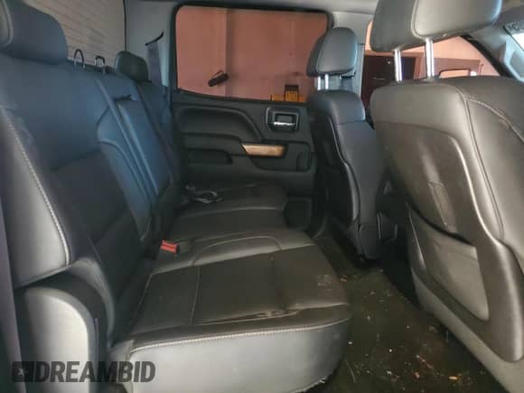 2015 Chevrolet Silverado 2500HD LTZ z VIN 1GC1KWE88FF631410, wystawiony jako Copart lot #65878395 z przebiegiem 118 963 mil mil oraz Szkoda całkowita • Salvage title. Historia ofert i sprzedaży dostępna na DreamBid. Obrazek 10.