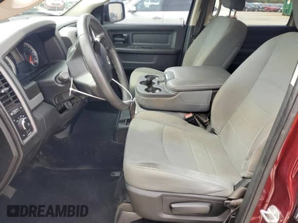 2019 Ram 1500 Express z VIN 1C6RR6KT9KS504844, wystawiony jako Copart lot #84377615 z przebiegiem 118 838 mil mil oraz Szkoda całkowita • Salvage title. Historia ofert i sprzedaży dostępna na DreamBid. Obrazek 7.