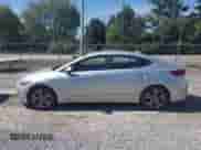 2017 Hyundai Elantra SE с VIN 5NPD84LF2HH089117, выставлен на аукционе IAAI как лот 43421646 с пробегом 240 381 миль миль и . История ставок и продаж доступна на DreamBid. Изображение 14.