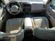 2001 Ford Explorer with VIN 1FMDU64P21UB11722, listed as a Copart auction lot 57425525 with 116,938 mi miles and Salvage title. Bid and sale history available at DreamBid. Image 8.
