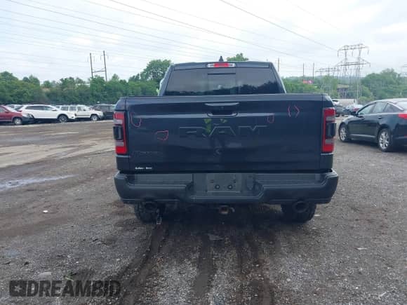 2019 Ram 1500 Rebel z VIN 1C6SRFLT1KN784936, wystawiony jako IAAI lot #42375986 z przebiegiem 78 539 mil mil oraz . Historia ofert i sprzedaży dostępna na DreamBid. Obrazek 17.