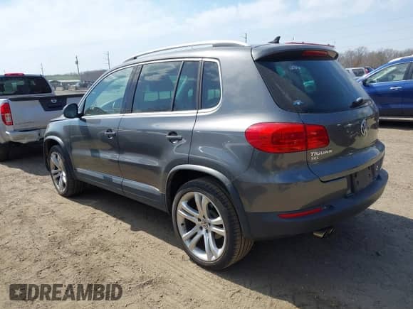 2016 Volkswagen Tiguan S with VIN WVGAV7AX3GW537541, listed as a IAAI auction lot 41834410 with 39,024 mi miles and . Bid and sale history available at DreamBid. Image 3.