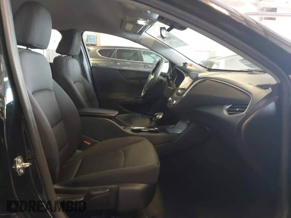 2023 Chevrolet Malibu RS с VIN 1G1ZG5ST2PF157410, выставлен на аукционе IAAI как лот 42568675 с пробегом 65 048 миль миль и . История ставок и продаж доступна на DreamBid. Изображение 5.