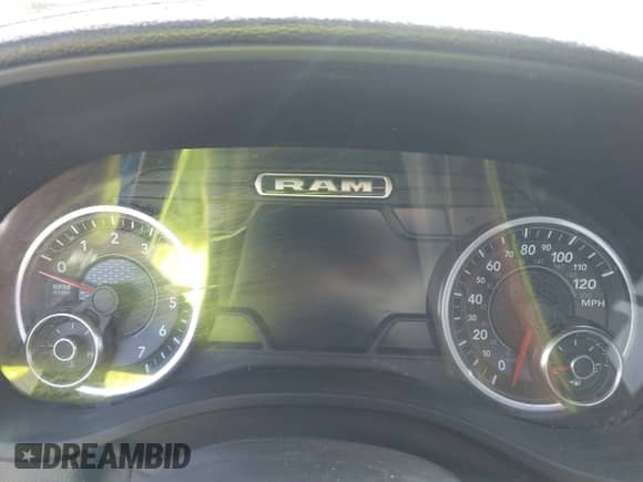 2020 Ram 1500 Laramie z VIN 1C6SRFJT3LN386812, wystawiony jako IAAI lot #42578783 z przebiegiem 105 744 mil mil oraz . Historia ofert i sprzedaży dostępna na DreamBid. Obrazek 7.