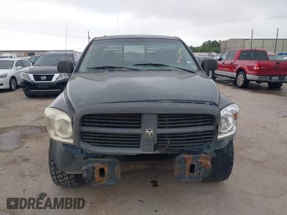 2008 Dodge 1500 ST z VIN 1D7HA18K28J104772, wystawiony jako IAAI lot #42036296 z przebiegiem Nie podano mil oraz . Historia ofert i sprzedaży dostępna na DreamBid. Obrazek 6.