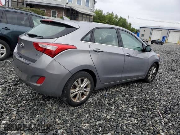 2013 Hyundai Elantra z VIN KMHD35LEXDU125451, wystawiony jako Copart lot #68290775 z przebiegiem 128 206 mil mil oraz Czysty tytuł • Clean title. Historia ofert i sprzedaży dostępna na DreamBid. Obrazek 3.