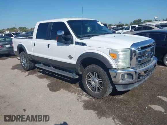 2015 Ford F-250 Lariat с VIN 1FT7W2BT8FEC37122, выставлен на аукционе IAAI как лот 43321522 с пробегом 215 687 миль миль и . История ставок и продаж доступна на DreamBid. Изображение 1.