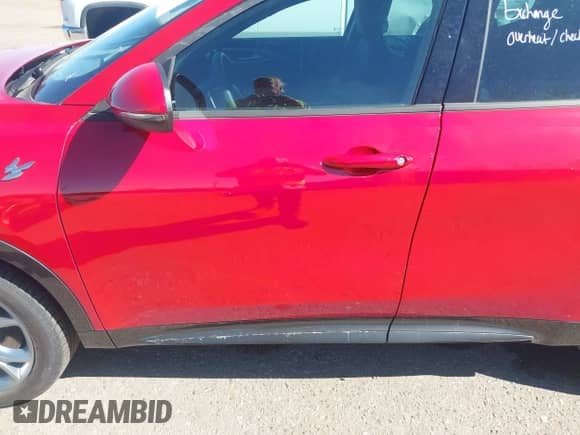 2024 Dodge Hornet R/T z VIN ZACPDFCWXR3A27324, wystawiony jako IAAI lot #41899672 z przebiegiem 26 880 mil mil oraz . Historia ofert i sprzedaży dostępna na DreamBid. Obrazek 6.