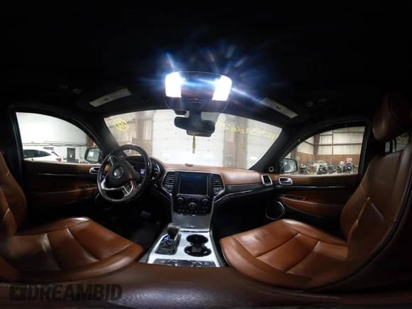 2018 Jeep Grand Cherokee Summit с VIN 1C4RJFJG7JC241007, выставлен на аукционе IAAI как лот 42336629 с пробегом 83 905 миль миль и . История ставок и продаж доступна на DreamBid. Изображение 18.