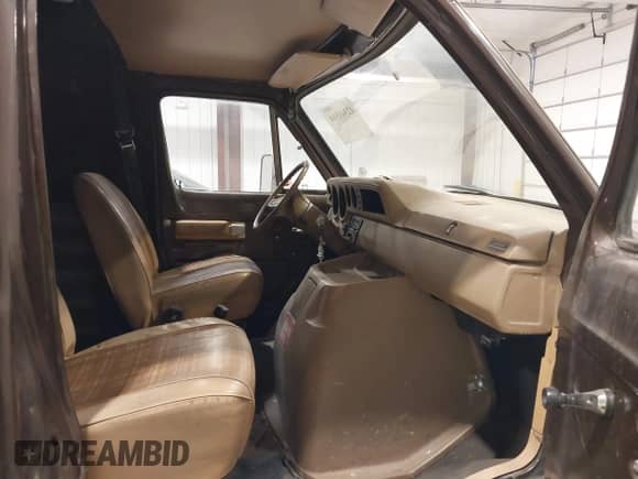 1981 Dodge RAM with VIN 2B7GB13E5BK232844, listed as a IAAI auction lot 42349504 with 64,701 mi miles and . Bid and sale history available at DreamBid. Image 5.