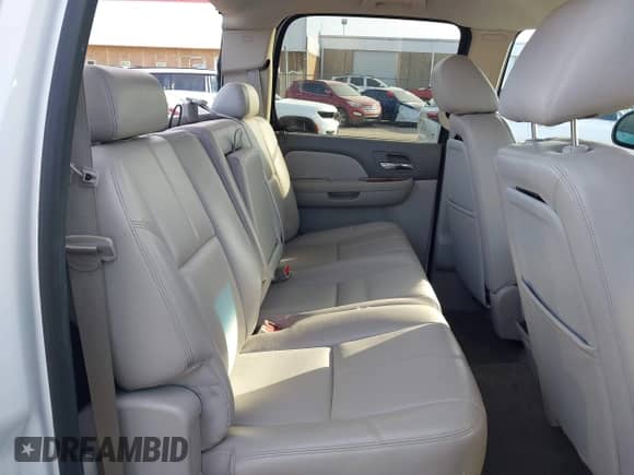 2011 GMC Sierra 1500 SLT с VIN 3GTP2WE34BG399704, выставлен на аукционе IAAI как лот 42580444 с пробегом 145 620 миль миль и . История ставок и продаж доступна на DreamBid. Изображение 8.