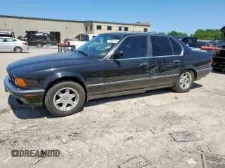 1994 BMW 7 Series с VIN WBAGD4326RDE68022, выставлен на аукционе Copart как лот 57808115 с пробегом 220 431 миль миль и Чистый • Clean title. История ставок и продаж доступна на DreamBid. Изображение 1.