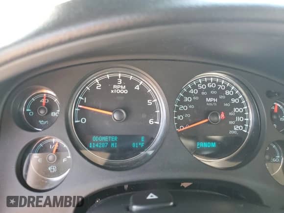 2012 GMC Sierra 1500 SLT with VIN 1GTR2WE77CZ123255, listed as a Copart auction lot 68255705 with 114,287 mi miles and Clean title. Bid and sale history available at DreamBid. Image 9.