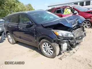 2018 Kia Sorento LX with VIN 5XYPG4A56JG389217, listed as a IAAI auction lot 43209100 with 246,791 mi miles and . Bid and sale history available at DreamBid. Image 1.