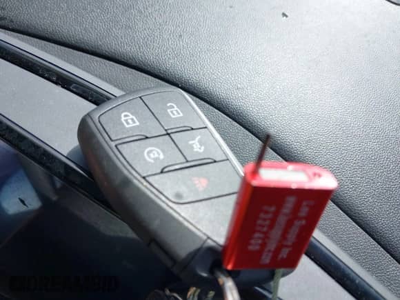 2025 Chevrolet Equinox FWD RS z VIN 3GNAXLEG7SL210194, wystawiony jako IAAI lot #42597446 z przebiegiem 10 519 mil mil oraz . Historia ofert i sprzedaży dostępna na DreamBid. Obrazek 11.