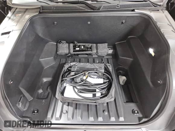 2024 Chevrolet Silverado EV Work Truck с VIN 1GC10UED4RU205916, выставлен на аукционе Copart как лот 44328105 с пробегом 10 235 миль миль и Чистый • Clean title. История ставок и продаж доступна на DreamBid. Изображение 11.