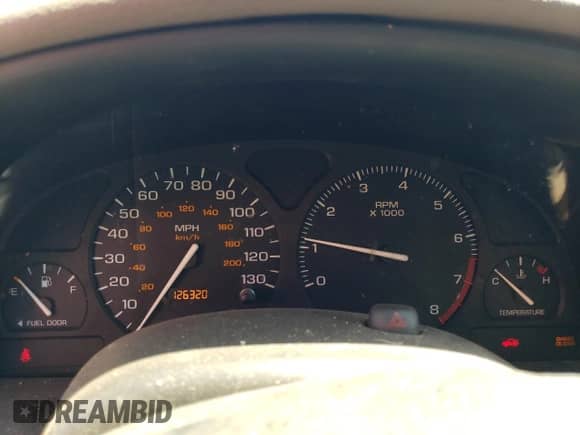 2000 Saturn SL with VIN 1G8ZK5274YZ103237, listed as a Copart auction lot 60558105 with 126,320 mi miles and Salvage title. Bid and sale history available at DreamBid. Image 9.