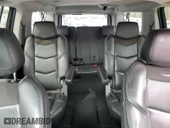 2018 Cadillac Escalade ESV Luxury с VIN 1GYS3HKJ0JR120280, выставлен на аукционе Copart как лот 48056325 с пробегом 132 223 миль миль и Списание • Salvage title. История ставок и продаж доступна на DreamBid. Изображение 10.