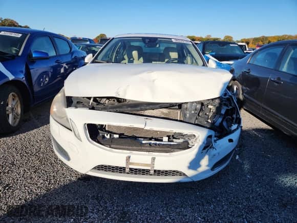 2013 Volvo S60 T5 с VIN YV1612FH7D2205996, выставлен на аукционе Copart как лот 90249145 с пробегом 142 429 миль миль и На запчасти • Non repairable. История ставок и продаж доступна на DreamBid. Изображение 5.