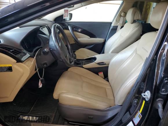 2013 Hyundai Azera с VIN KMHFH4JG9DA270474, выставлен на аукционе Copart как лот 81217725 с пробегом 121 153 миль миль и Списание • Salvage title. История ставок и продаж доступна на DreamBid. Изображение 7.