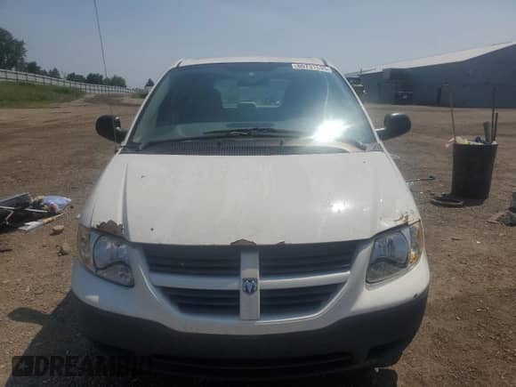 2005 Dodge Caravan SE with VIN 1D4GP25B35B239671, listed as a Copart auction lot 65731635 with 228,230 mi miles and Clean title. Bid and sale history available at DreamBid. Image 5.
