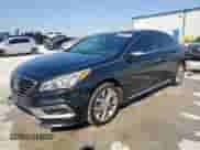 2015 Hyundai Sonata Sport z VIN 5NPE34AB4FH177568, wystawiony jako Copart lot #86502825 z przebiegiem 182 104 mil mil oraz Szkoda całkowita • Salvage title. Historia ofert i sprzedaży dostępna na DreamBid. Obrazek 1.