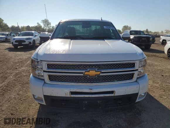 2013 Chevrolet Silverado 1500 LTZ z VIN 1GCRKTE7XDZ351847, wystawiony jako Copart lot #70548135 z przebiegiem 99 184 mil mil oraz Szkoda całkowita • Salvage title. Historia ofert i sprzedaży dostępna na DreamBid. Obrazek 5.