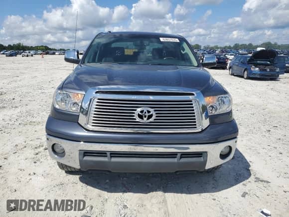 2010 Toyota Tundra Limited z VIN 5TFFY5F15AX076337, wystawiony jako Copart lot #63857635 z przebiegiem 292 023 mil mil oraz Szkoda całkowita • Salvage title. Historia ofert i sprzedaży dostępna na DreamBid. Obrazek 5.