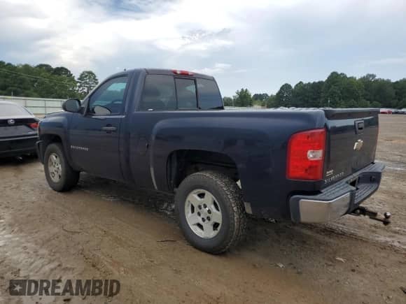 2007 Chevrolet Silverado 1500 Work Truck with VIN 1GCEC14X27Z639934, listed as a Copart auction lot 66834135 with 180,927 mi miles and Salvage title. Bid and sale history available at DreamBid. Image 2.