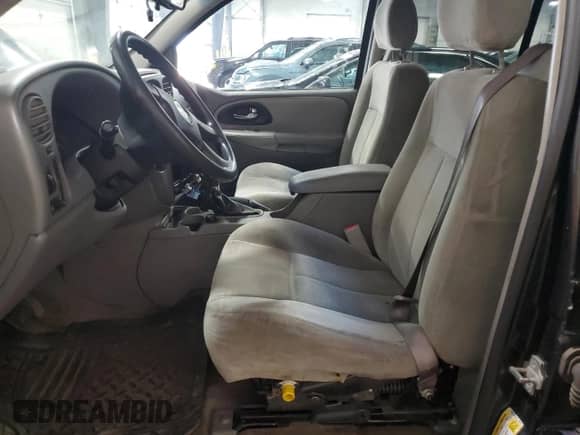 2006 Chevrolet TrailBlazer LS с VIN 1GNET16S766112674, выставлен на аукционе Copart как лот 68730315 с пробегом 197 140 миль миль и Списание • Salvage title. История ставок и продаж доступна на DreamBid. Изображение 7.