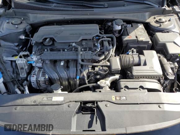 2025 Hyundai Elantra Limited z VIN KMHLP4DG0SU890921, wystawiony jako Copart lot #84968485 z przebiegiem 17 571 mil mil oraz Szkoda całkowita • Salvage title. Historia ofert i sprzedaży dostępna na DreamBid. Obrazek 11.