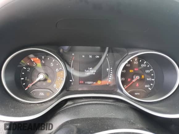 2019 Jeep Compass Latitude с VIN 3C4NJDBB7KT661104, выставлен на аукционе Copart как лот 81706265 с пробегом 113 251 миль миль и Списание • Salvage title. История ставок и продаж доступна на DreamBid. Изображение 9.