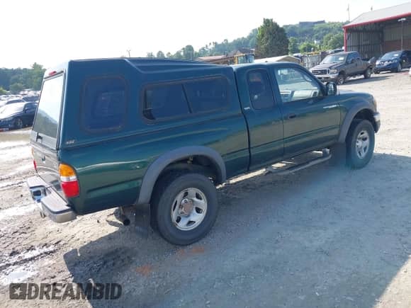 2001 Toyota Tacoma с VIN 5TEWN72N91Z721495, выставлен на аукционе IAAI как лот 42898121 с пробегом 201 760 миль миль и . История ставок и продаж доступна на DreamBid. Изображение 4.
