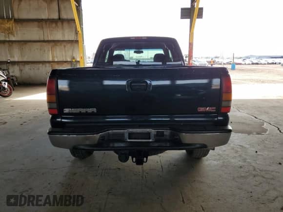 2006 GMC Sierra 1500 SLE1 z VIN 2GTEK19B661263116, wystawiony jako Copart lot #70744435 z przebiegiem 146 843 mil mil oraz Szkoda całkowita • Salvage title. Historia ofert i sprzedaży dostępna na DreamBid. Obrazek 6.