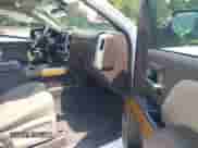 2018 GMC Sierra 1500 SLT z VIN 3GTP1NEC3JG628272, wystawiony jako IAAI lot #42425257 z przebiegiem 66 413 mil mil oraz . Historia ofert i sprzedaży dostępna na DreamBid. Obrazek 5.