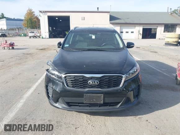 2019 Kia Sorento LX with VIN 5XYPGDA30KG447385, listed as a IAAI auction lot 43345383 with 82,574 mi miles and . Bid and sale history available at DreamBid. Image 12.