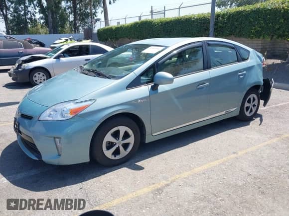 2015 Toyota Prius Four z VIN JTDKN3DU5F1941665, wystawiony jako IAAI lot #42569942 z przebiegiem 82 434 mil mil oraz . Historia ofert i sprzedaży dostępna na DreamBid. Obrazek 18.