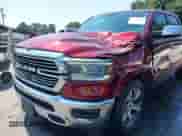 2021 Ram 1500 Laramie z VIN 1C6SRFJT9MN775360, wystawiony jako IAAI lot #42792392 z przebiegiem 34 971 mil mil oraz . Historia ofert i sprzedaży dostępna na DreamBid. Obrazek 6.